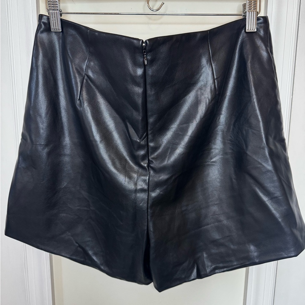 7 For All Mankind-Black Leather Mini Skort - Picture 3 of 6